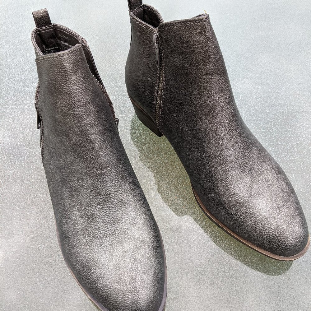 Ladies Madden Girl Ankle Boots